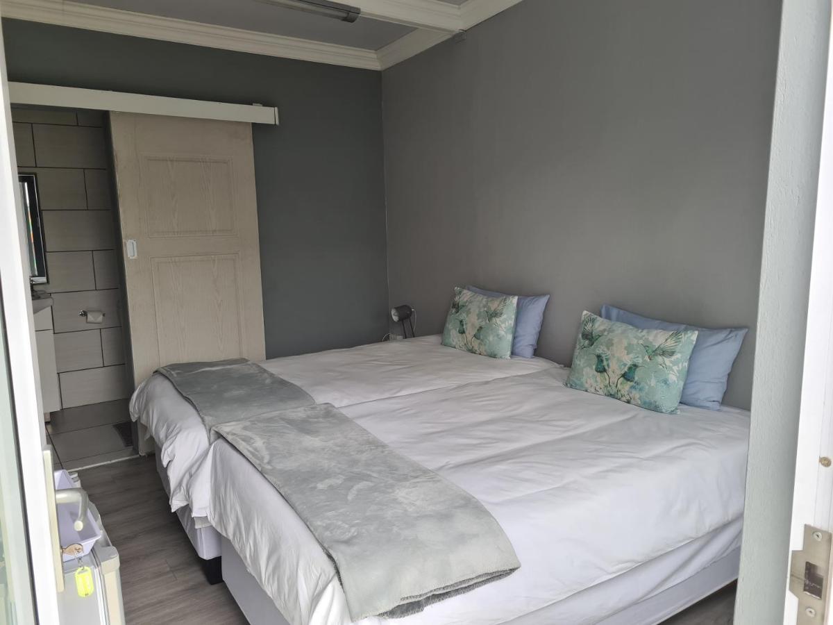 Berry Lane Guesthouse 크론스타드 외부 사진