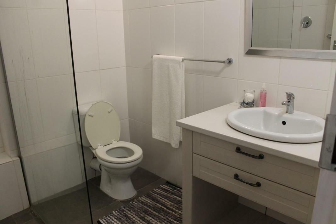 Berry Lane Guesthouse 크론스타드 외부 사진